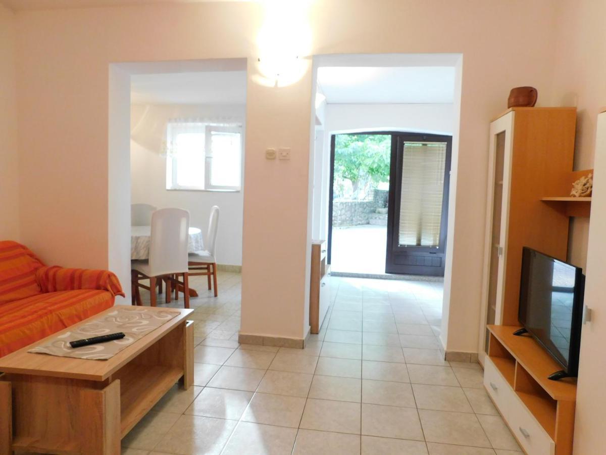 Apartments Marica Krk Town Luaran gambar
