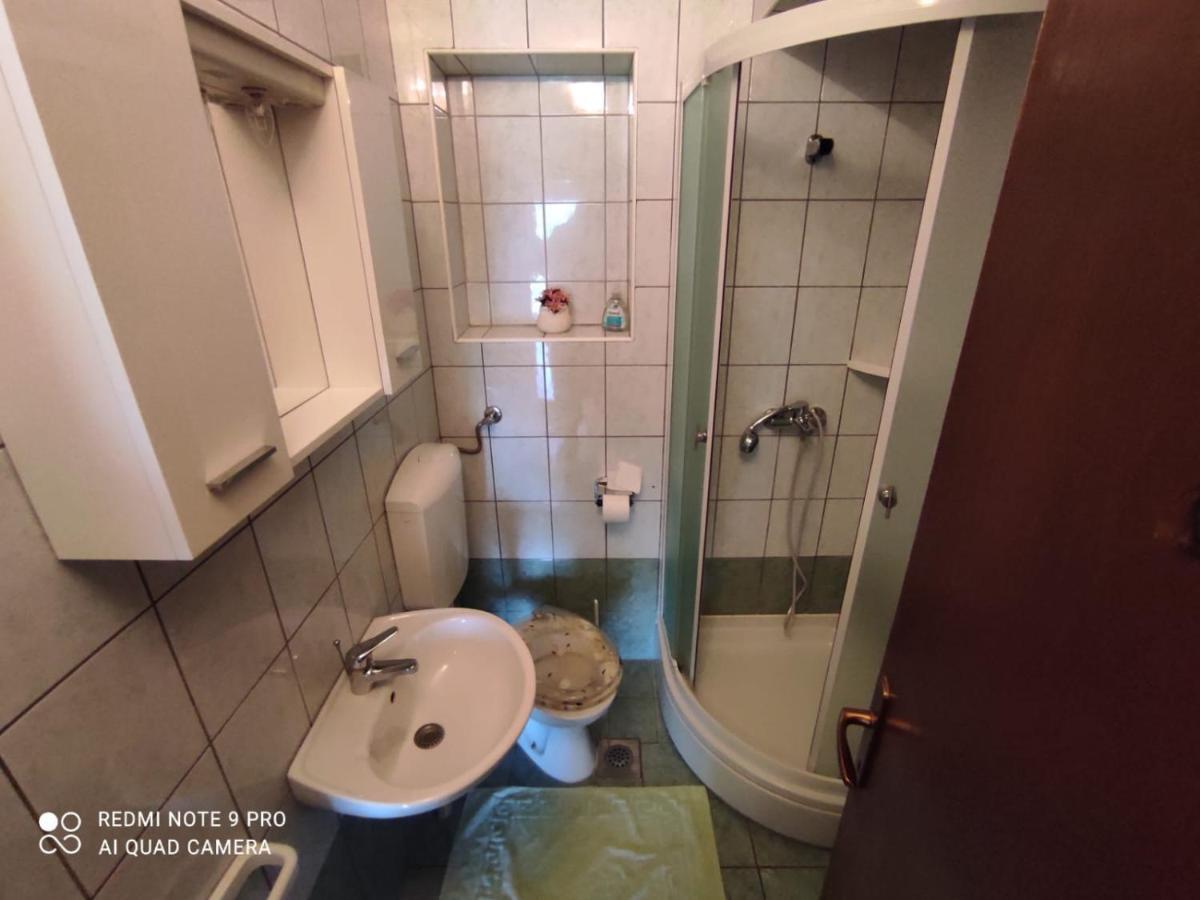 Apartments Marica Krk Town Luaran gambar