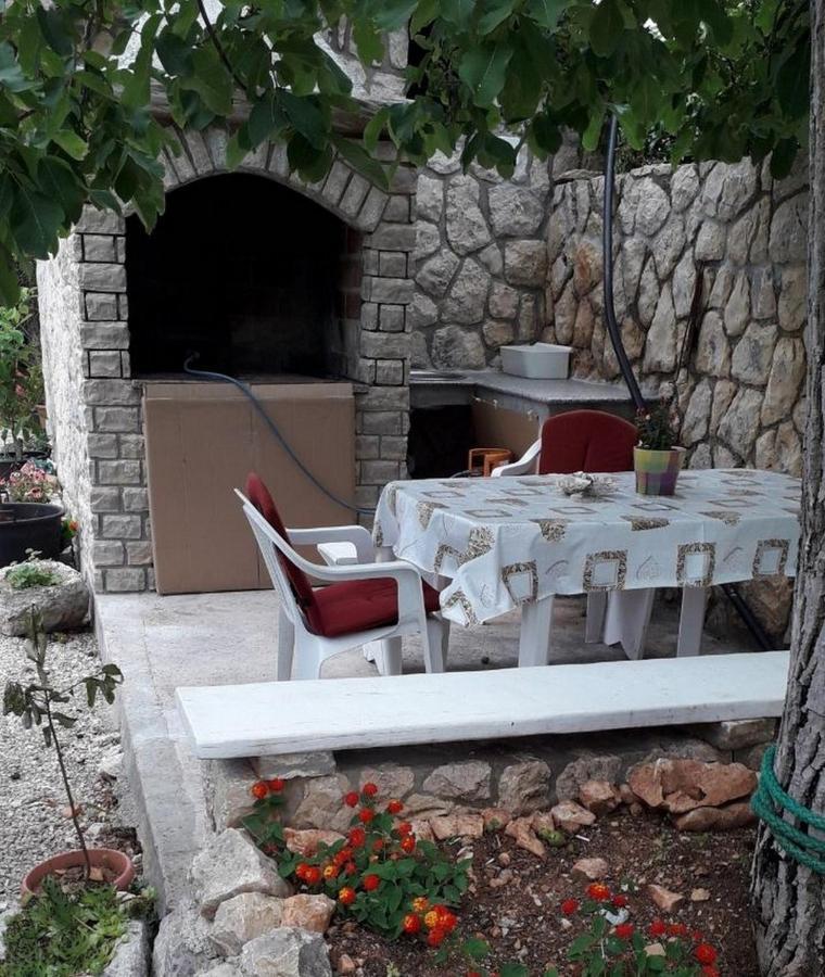 Apartments Marica Krk Town Luaran gambar