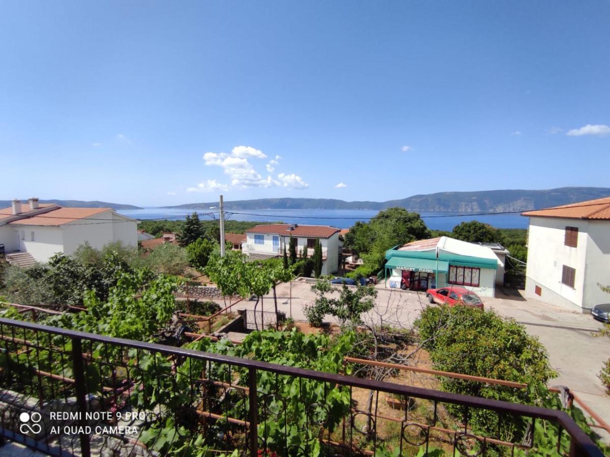 Apartments Marica Krk Town Luaran gambar