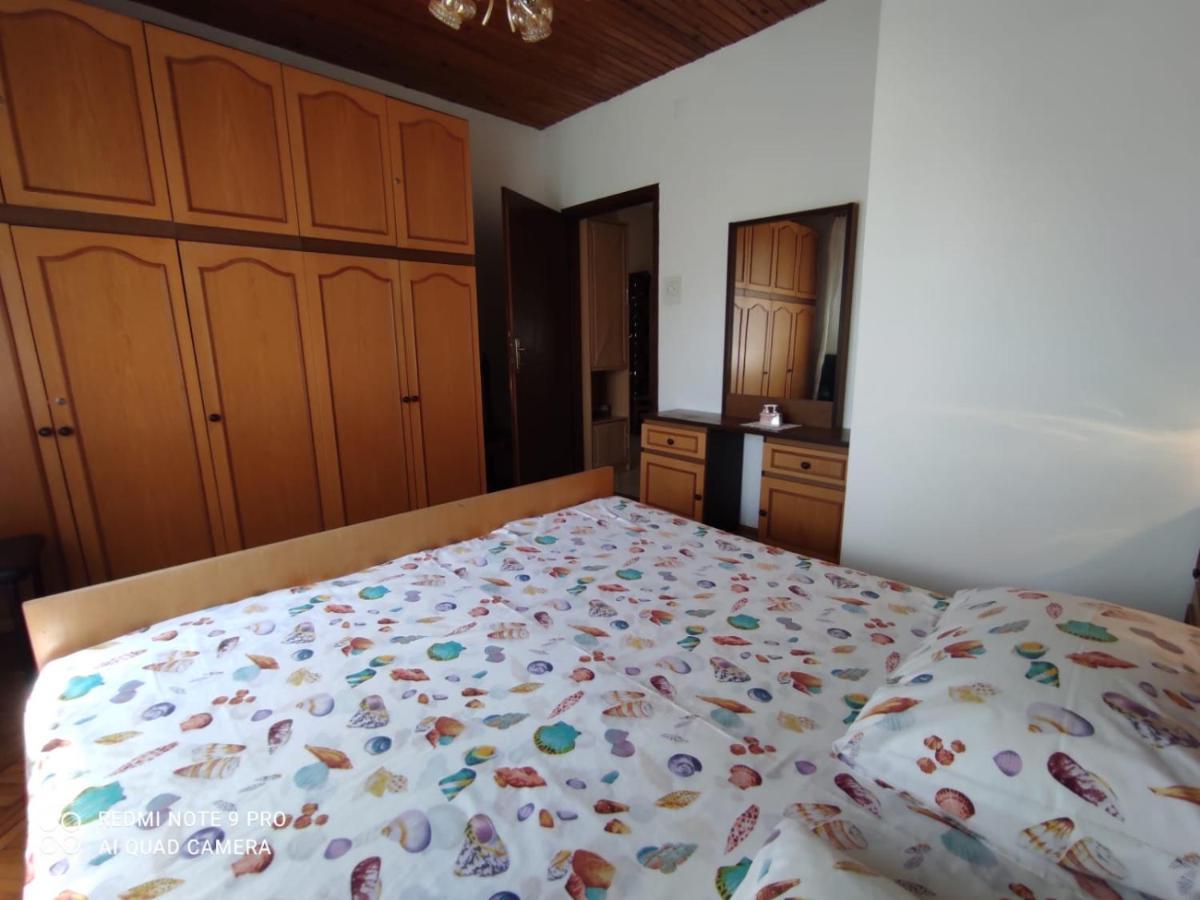 Apartments Marica Krk Town Luaran gambar